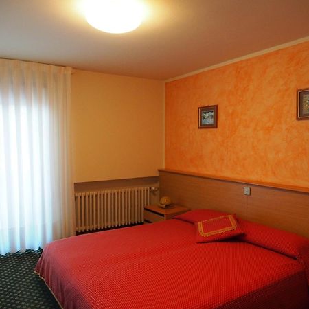 Hotel Belvedere Роана Стая снимка