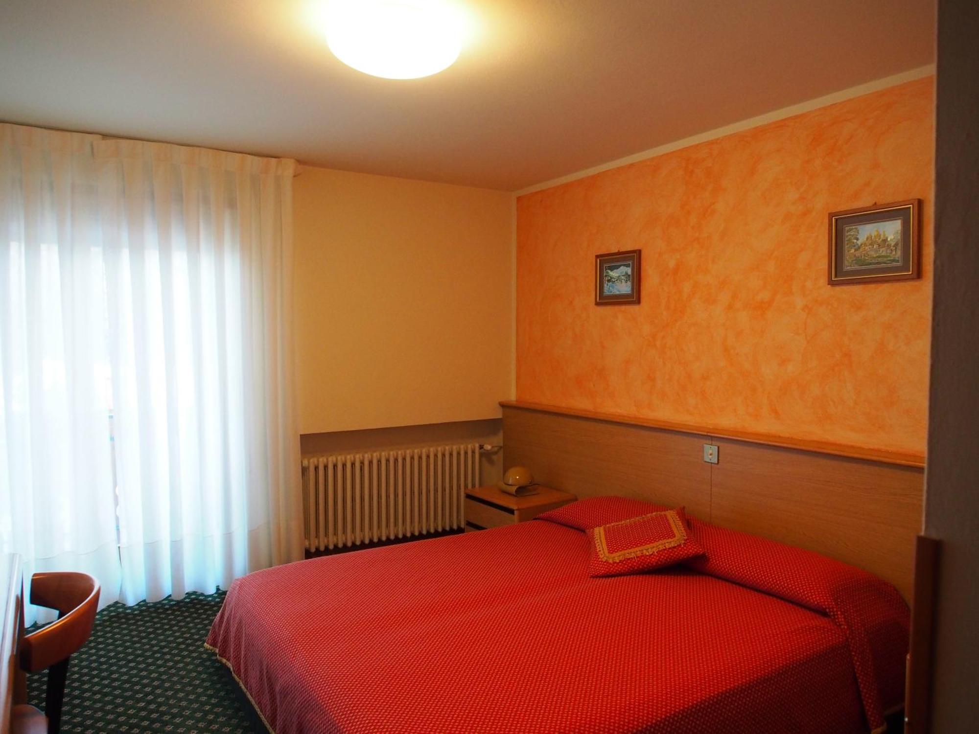 Hotel Belvedere Роана Стая снимка